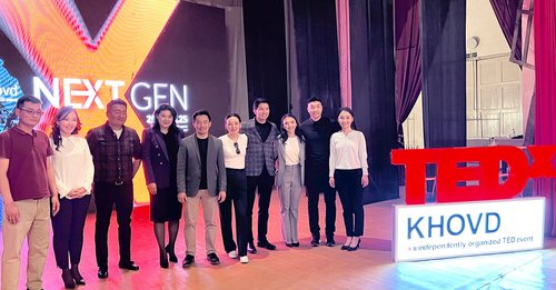 TEDxKhovd-ын тайзан дээр “оч” асаасан түүхүүд